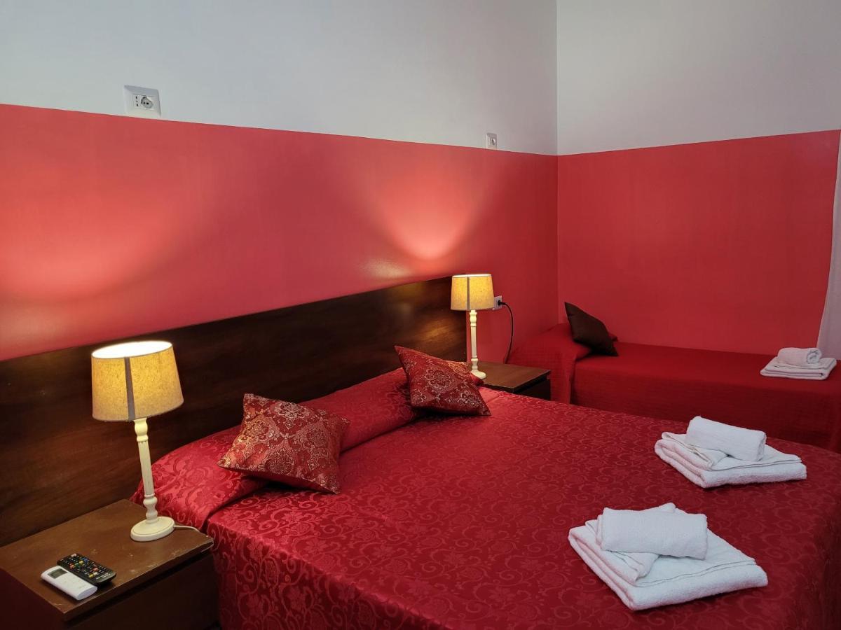 Relax On 247 Hostel Roma Exterior foto