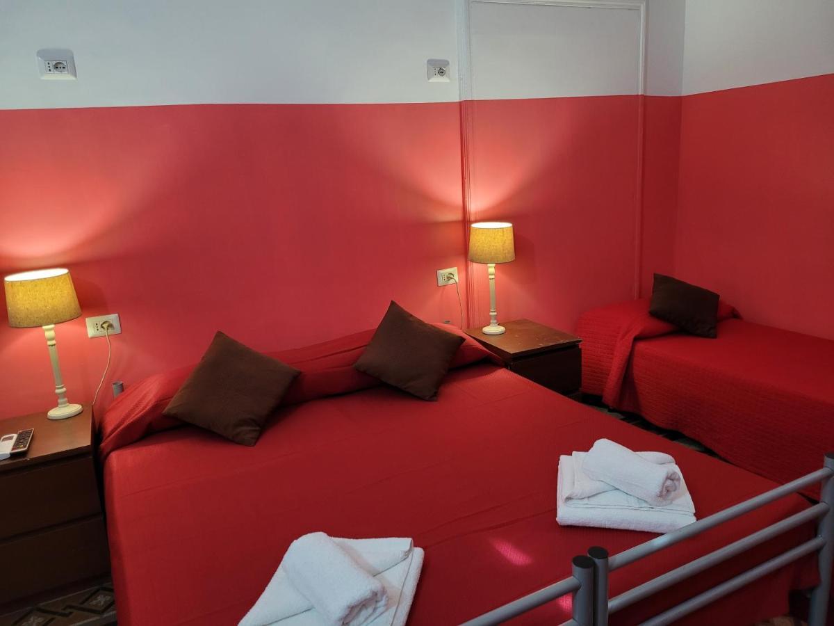Relax On 247 Hostel Roma Exterior foto