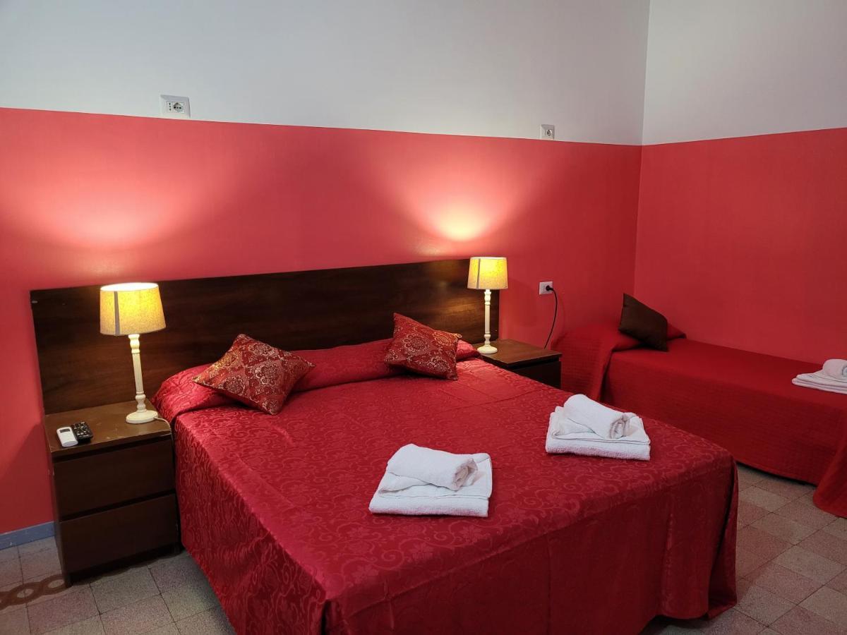 Relax On 247 Hostel Roma Exterior foto