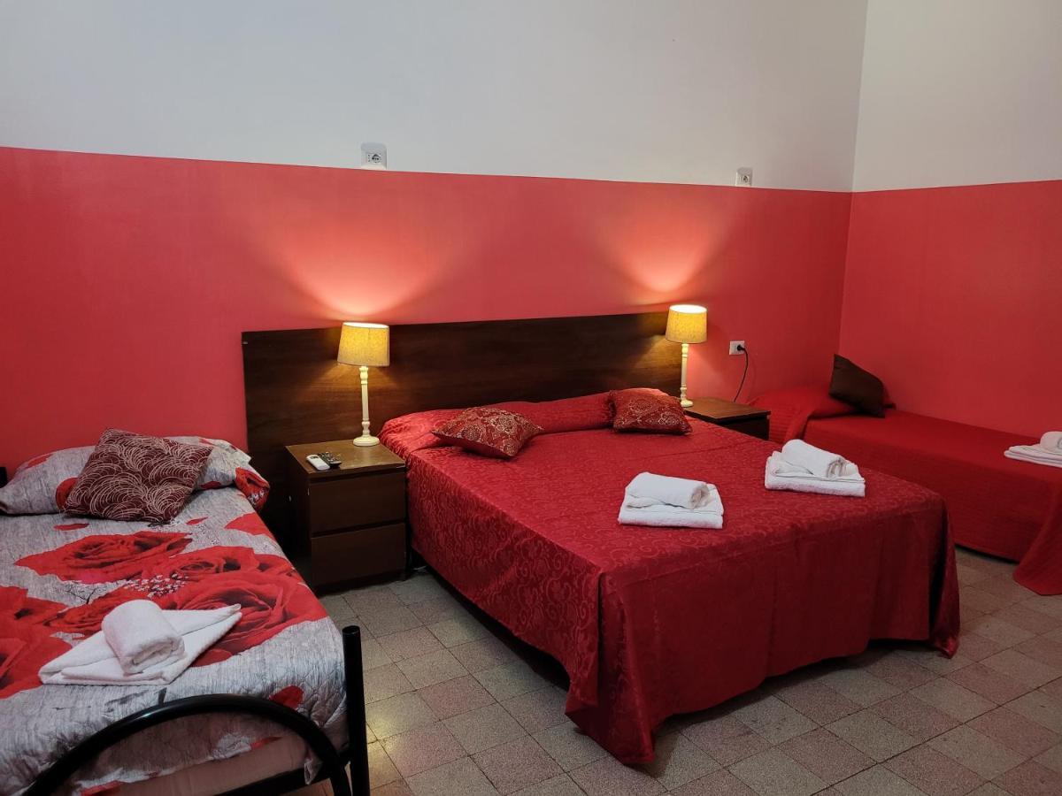 Relax On 247 Hostel Roma Exterior foto